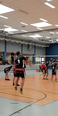 Bezirksliga Ost - Pöẞnecker Volleyballer weiterhin ungeschlagen - 20181027_111534_21b9df19c4f6a747f442b5100640cc75