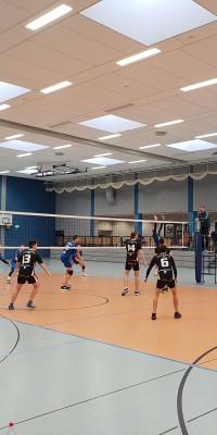 Bezirksliga Ost - Pöẞnecker Volleyballer weiterhin ungeschlagen - 20181027_142951_7b5215cf5de7053ae82e0082037bbdf9