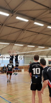 Bezirksliga Ost - Pöẞnecker Volleyballer mit erster Niederlage der Saison - 20181103_161924_0caa0ecccf9e353966444889dd2ec06d