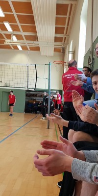 Bezirksliga Ost - Pöẞnecker Volleyballer mit zwei souveränen Siegen zum Jahresauftakt - 20190119_111157_e6d54b7960d9270c6907a1abab694376