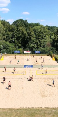 Hitzeschlacht beim B-Cup in der Pöẞnecker Rosenarena - DJI_0191_4f18f0df29cb0d0ab2e69dda0b81f584