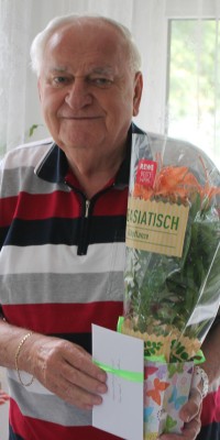 Gerhard Pöpplen feiert 80. Geburtstag - G._Popplen_allein_2_b6621cd85412d6652b562778252f170c