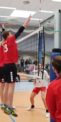 Bezirksliga Ost – Pöẞnecker Volleyballer mit deutlichem Sieg im Derby gegen Knau und damit neuer Tabellenführer der Bezirksliga Ost - IMG-20190309-WA0011_269b2d49a3d8b7288970f9e3130da6ae