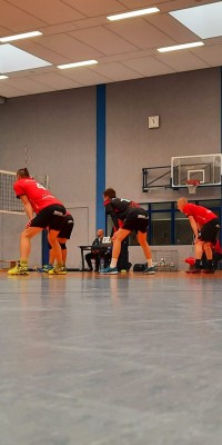 Da sind Parallelen: Pöẞnecker Volleyballer und die Bundestagswahl – oder: Erster Spieltag: Verbandsliga Nord startet für die Pöẞnecker Volleyballer mit einem Sieg - IMG-20211002-WA0009_c8062095fa5868ff1e20367479e43866