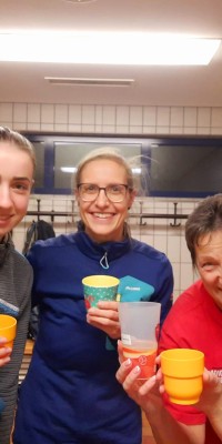 Groẞes Adventstraining mit allen Erwachsenen Volleyballgruppen - IMG-20221125-WA0011_e7b363ef3b04378d62e90d57449ce614