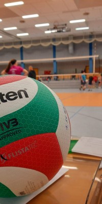 Groẞes Adventstraining mit allen Erwachsenen Volleyballgruppen - IMG-20221125-WA0016_160af6fea7ed18c9ea11549643887b51