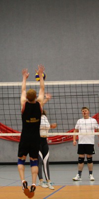 SO SCHÖN IST MANNSCHAFTSSPORT - 4. Friday-Night-Cup ein voller Erfolg - IMG_7860_a91f52787c834a669ba0cb26287889f1