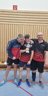 Zwei Pokale für Pößneck im Tischtennis - WhatsApp-Image-2026-02-28-at-17.37.06_e421c0a7b1fe63bf648804aa0b3b3a79